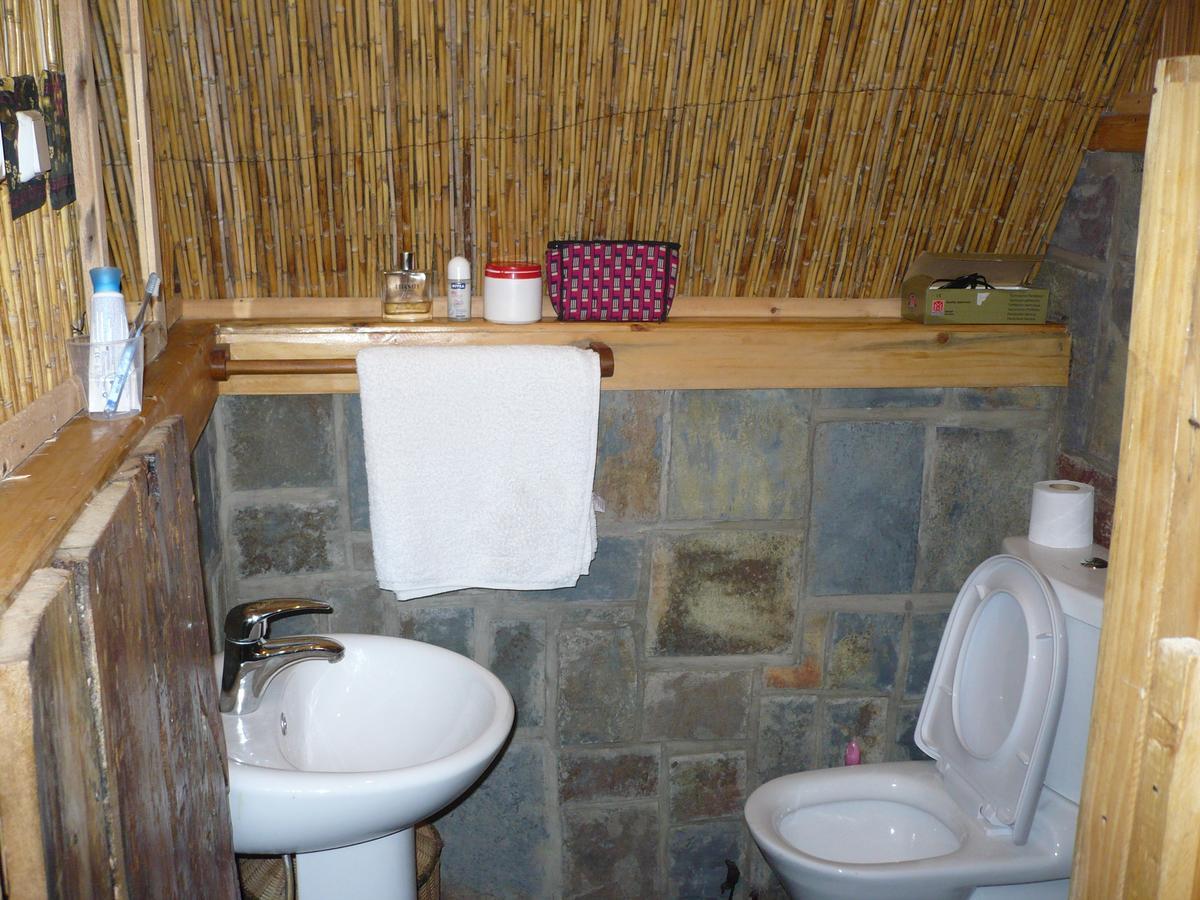 Rwiza Village Gitesi Екстер'єр фото